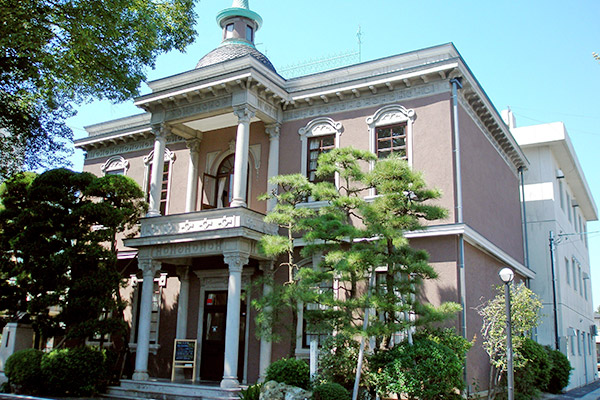 城西浪漫館 (中島病院旧本館)