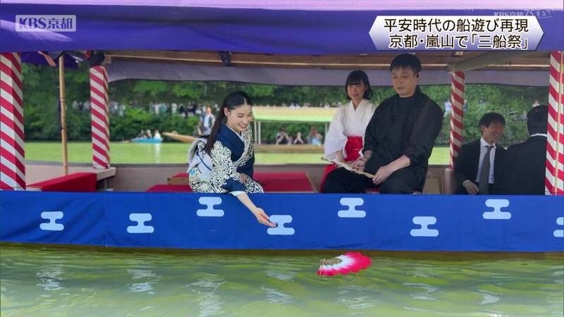 平安時代の船遊び再現 京都・嵐山で「三船祭」